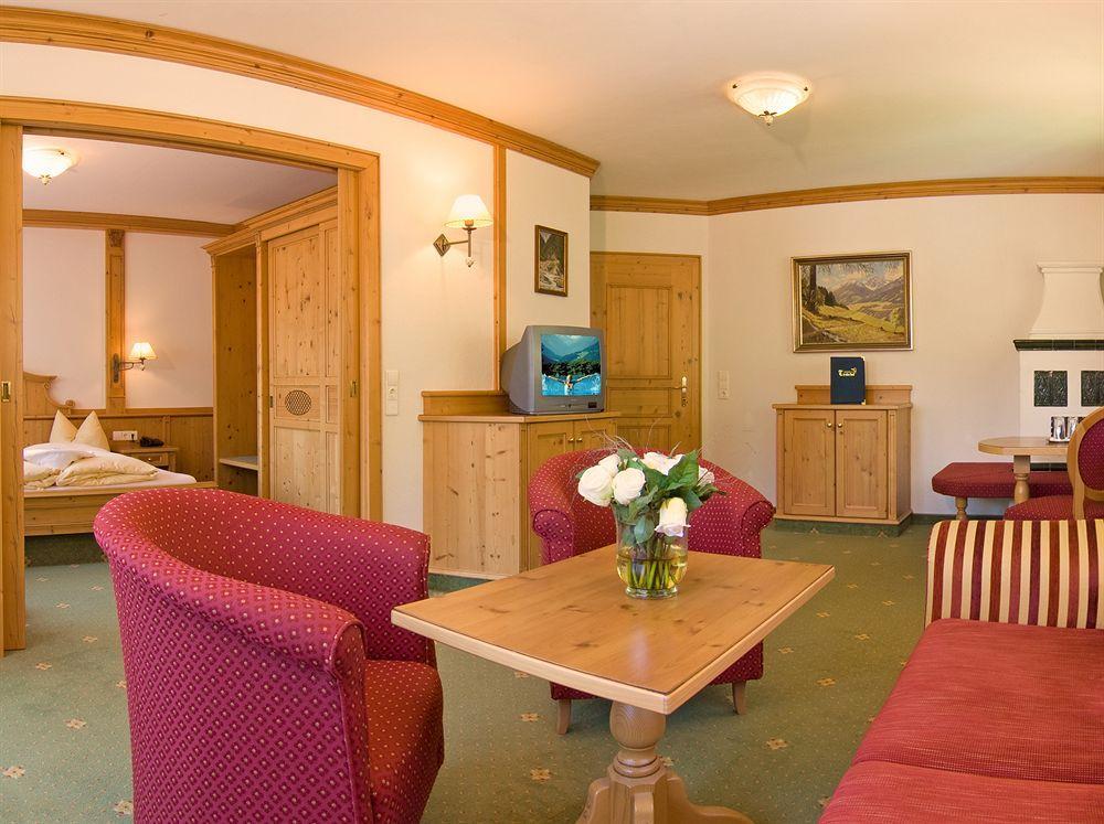 Hotel Alpenhotel Tirolerhof 4*