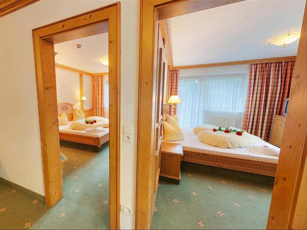 Alpenhotel Tirolerhof Hotel 4*