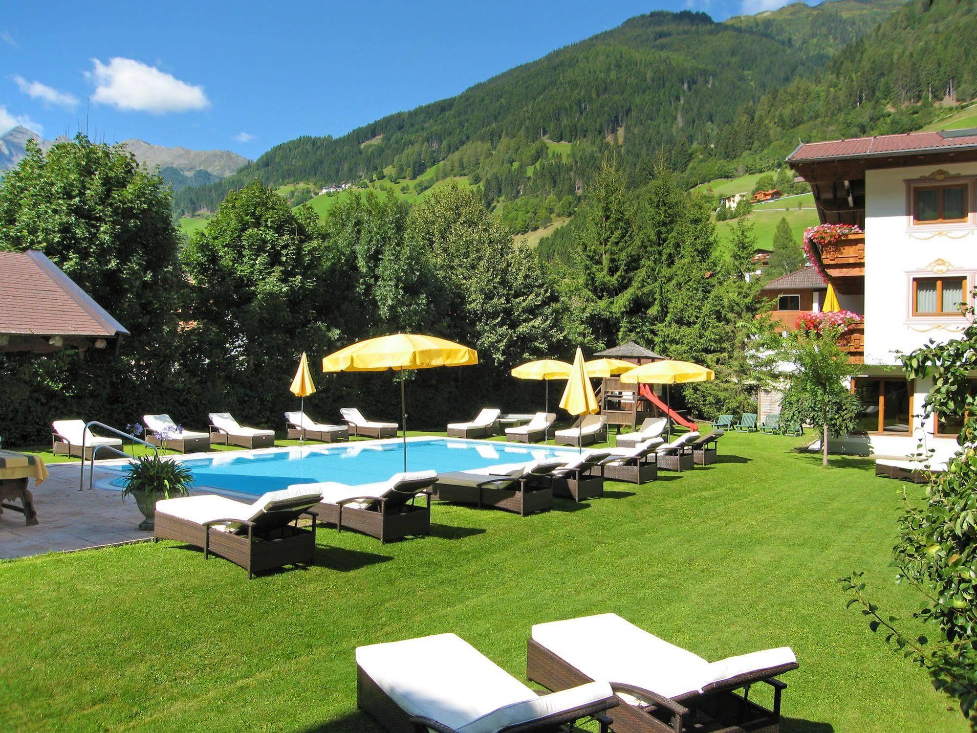 Alpenhotel Tirolerhof Neustift im Stubaital